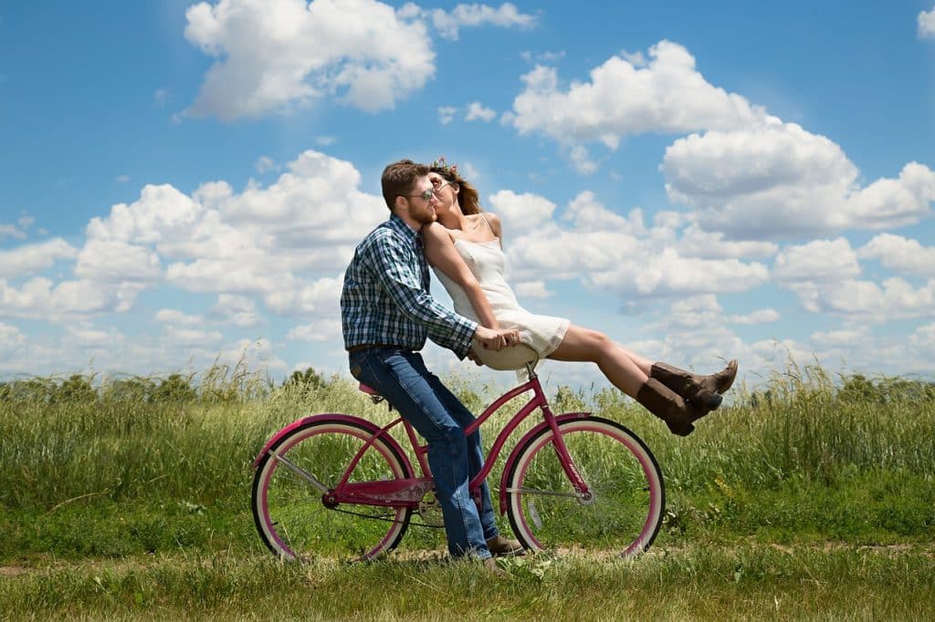 El amor: Misterio científico, filosófico y emocional