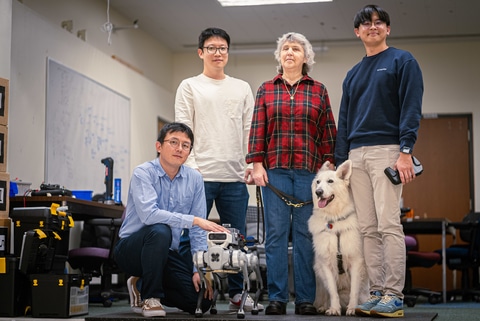 Perros guía vs. robots guía