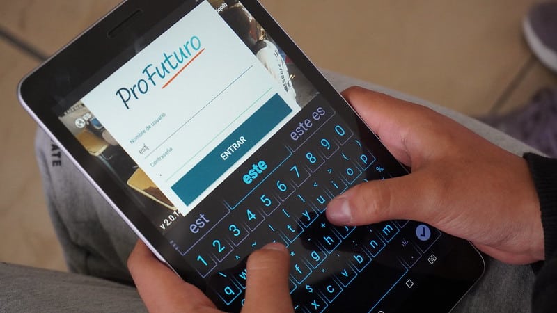 Cerrando la brecha digital: Estrategias para una educación más equitativa. Telefonica