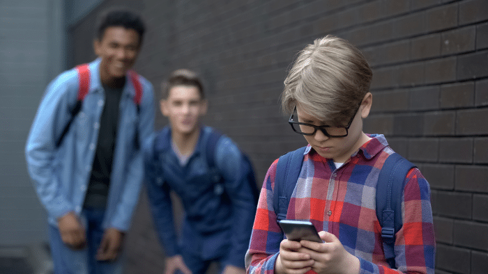 La salud mental adolescente está en juego en la era digital.