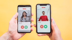 La IA transforma las aplicaciones de citas: Tinder y Hinge a la vanguardia
