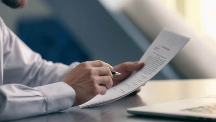 Ciencia bajo la lupa: cómo identificarán y eliminarán estudios médicos falsos